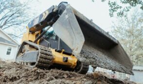 conduct-civil-construction-skid-steer-operations